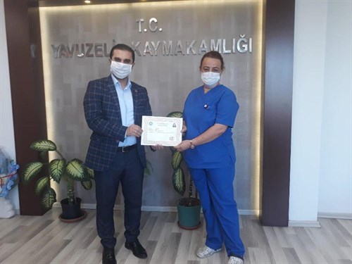 Vefa Sosyal Destek Grubu Çalışanlara Başarı Belgesi Verildi.